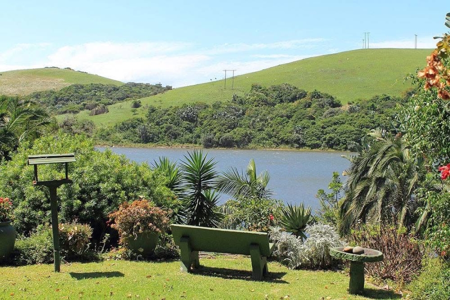 7 Bedroom Property for Sale in Morgans Bay Eastern Cape